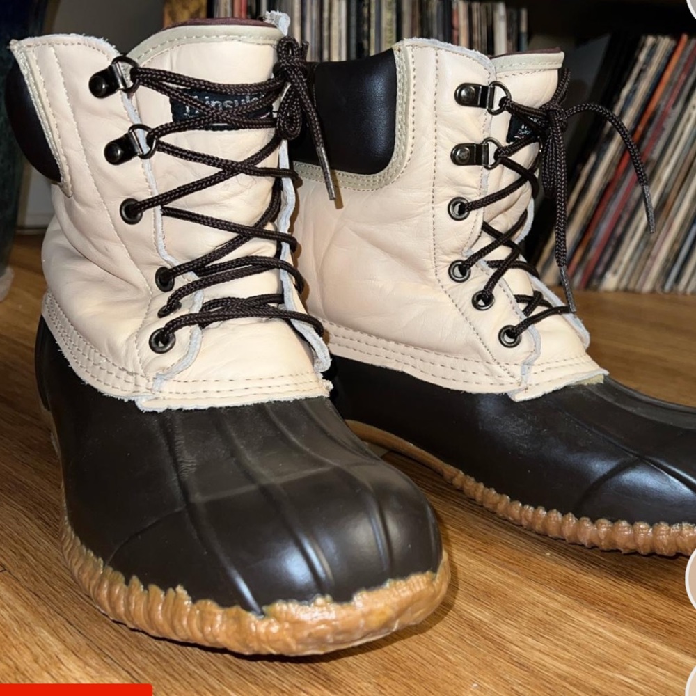 Cabelas Snow Boots, RARE - Picture 2 of 3